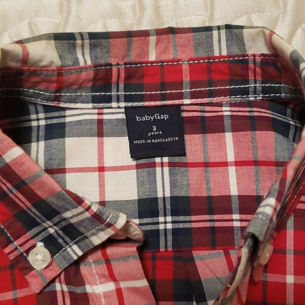 🔶️5 for $30🔶️ babyGap | Plaid button down shirt - Picture 2 of 4